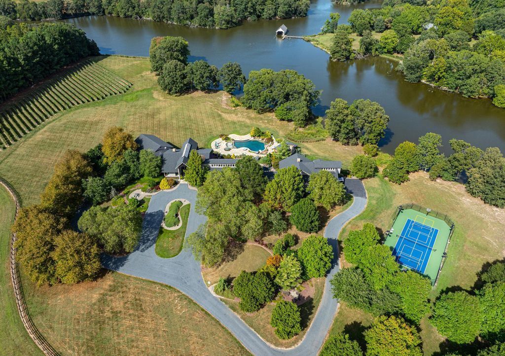 Stock Range Farm Luxury Meets Seclusion on Marylands Eastern Shore Asking 17.9 Million 50