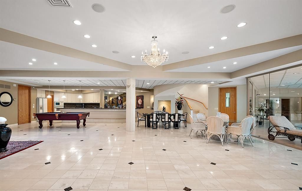 Stunning Modern Estate on Mirror Lake Ideal for Entertaining and Relaxation Asking 2349000 49