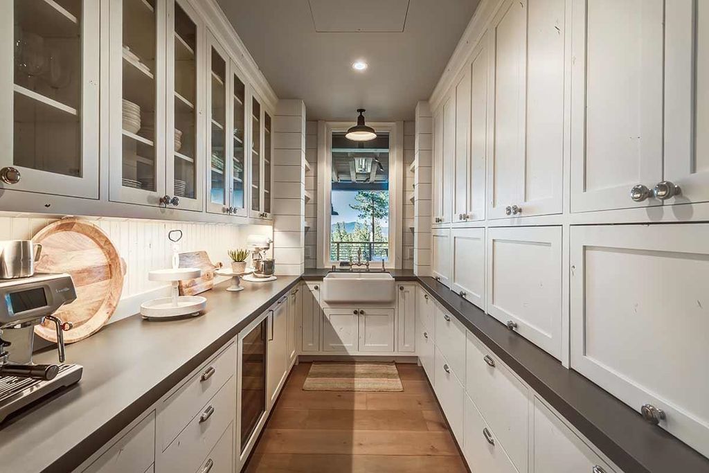 Tahoes Premier Mountain Farmhouse Estate Blending High End Living with Natural Serenity Priced at 13995000 10