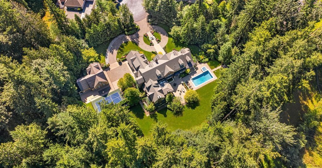 Toth Constructions Masterpiece Custom Residence in The Estates at Camden Park Priced at 8375000 39