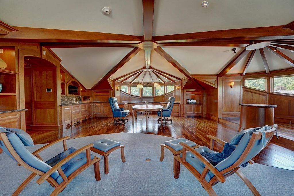 Villa Como Luxurious Estate Blending Elegant Living with Natural Beauty in New Hampshire Asking 10.95 Million 24