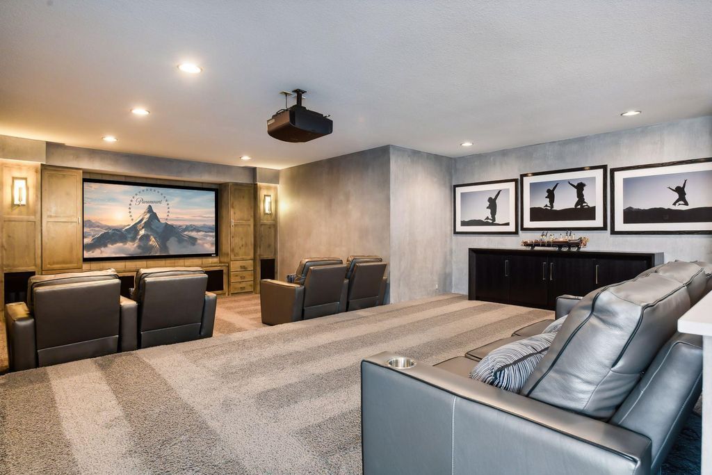 3.18 Acre Minnesota Valley Gem Luxurious Residence Set Amidst Picturesque Rolling Hills Listed for 4.45 Million 43