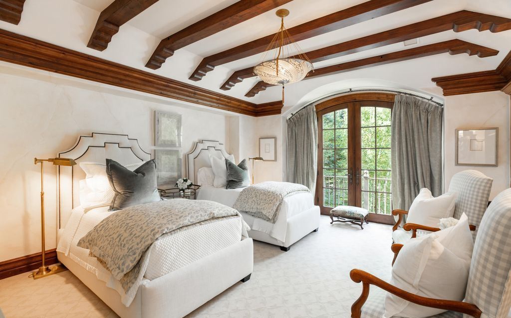 Colorado Estate Offering Luxurious Living Amid Natural Beauty Priced at 10.995 Million 24 1
