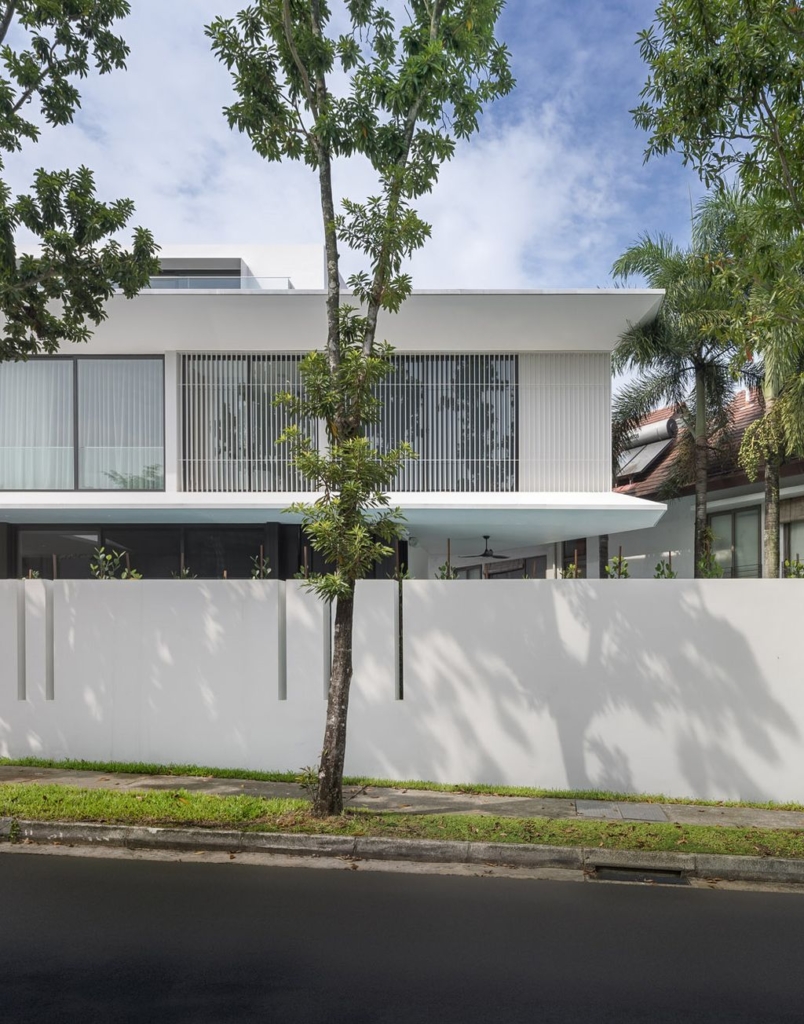 Eave House a Masterpiece by Elegance and Functionality 11