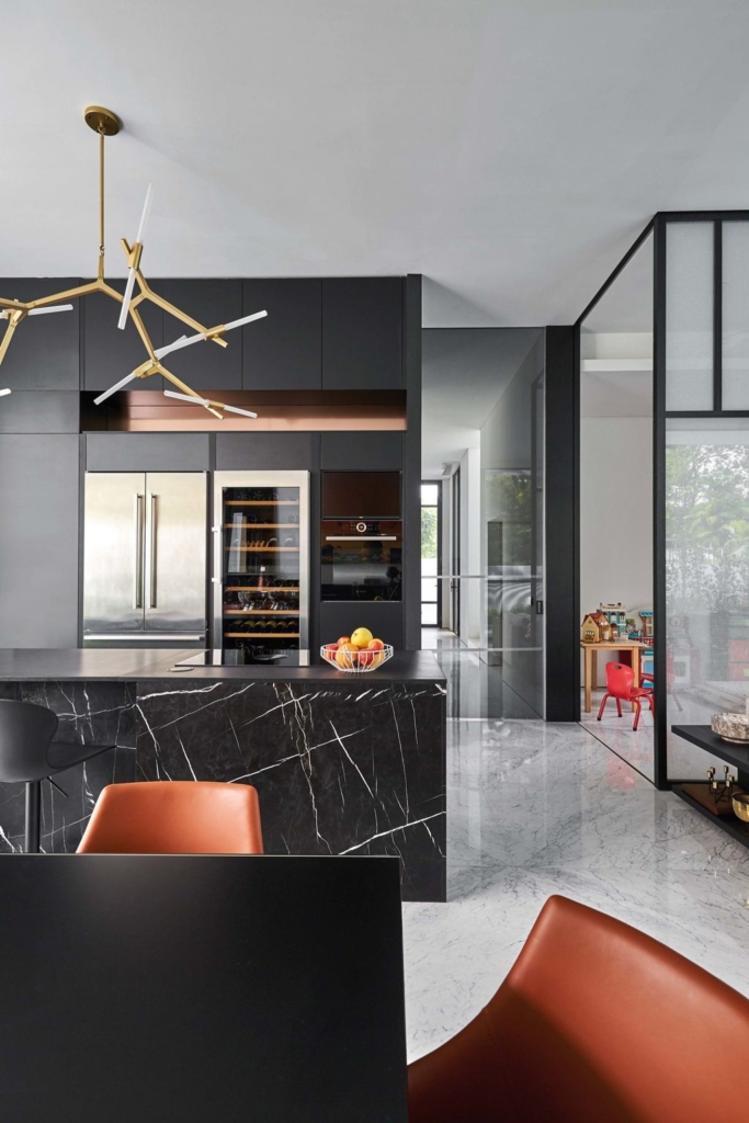 Eave House a Masterpiece by Elegance and Functionality 4