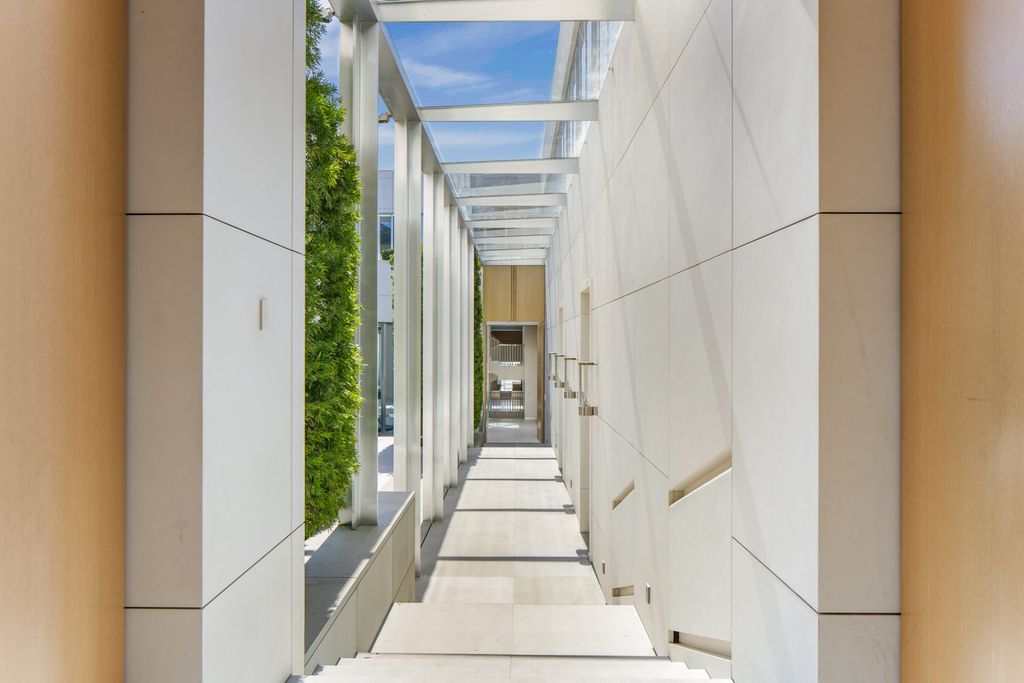 Ed Tuttles Angelo Estate One of Americas Great Contemporary Estates in Los Angeles Listed for 195 Million 22