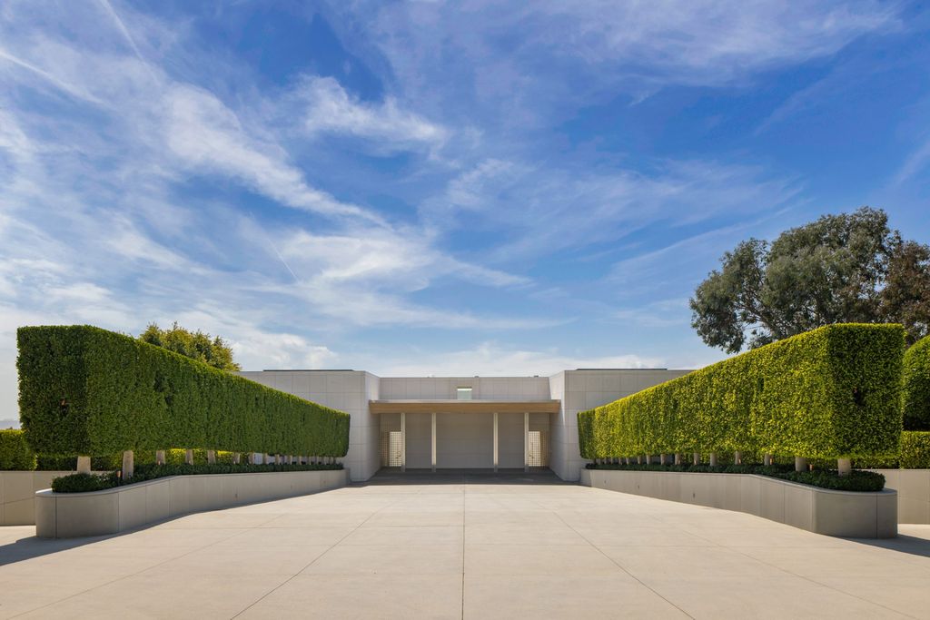Ed Tuttles Angelo Estate One of Americas Great Contemporary Estates in Los Angeles Listed for 195 Million 24