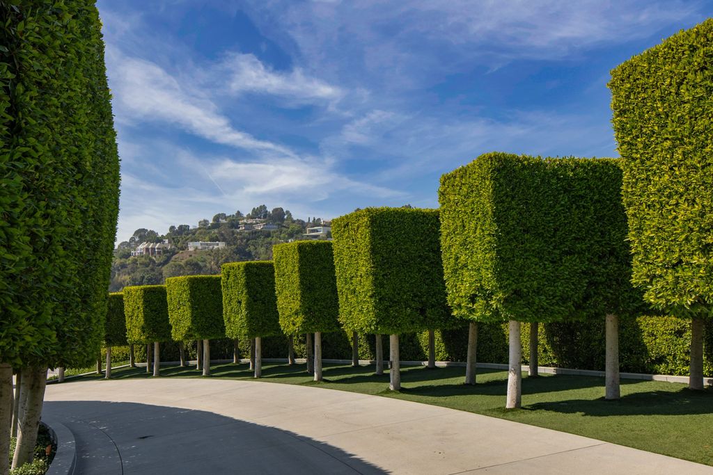 Ed Tuttles Angelo Estate One of Americas Great Contemporary Estates in Los Angeles Listed for 195 Million 25