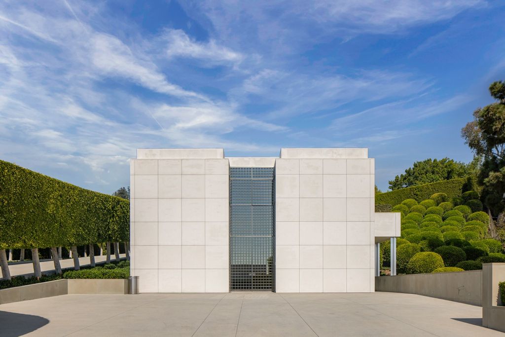 Ed Tuttles Angelo Estate One of Americas Great Contemporary Estates in Los Angeles Listed for 195 Million 4