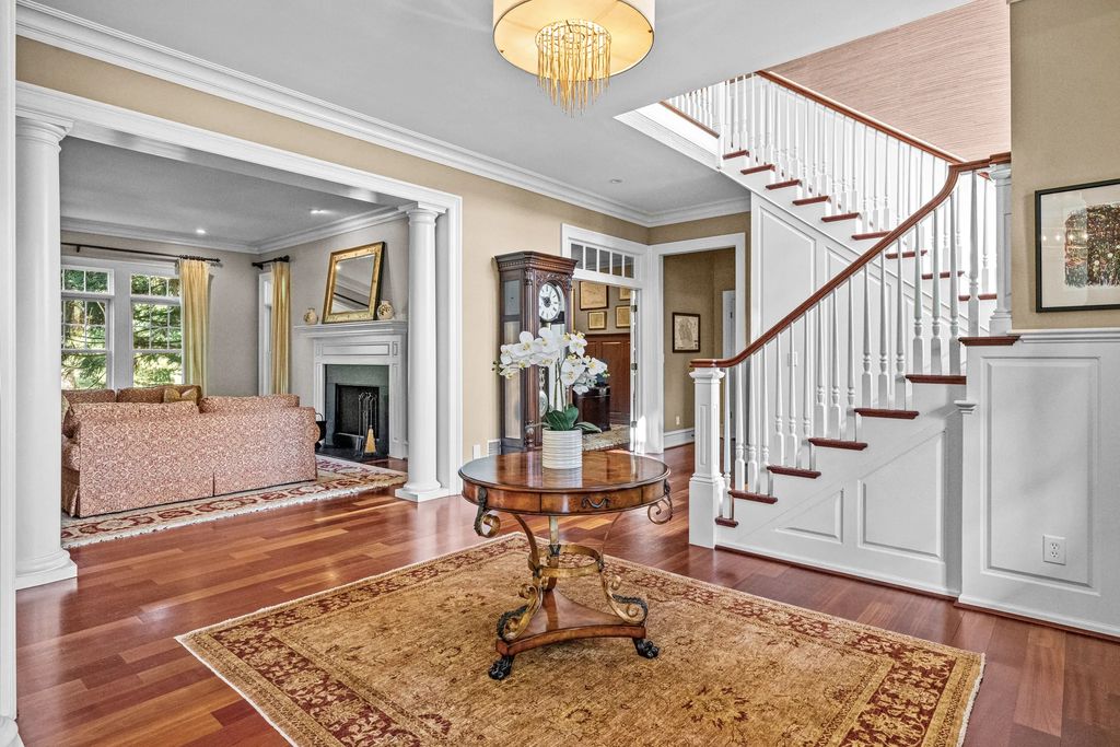 Exceptional Devon Estate on a Private 1.87 Acre Lot with Beautiful Landscaping and Hardscaping Listed for 3295000 10