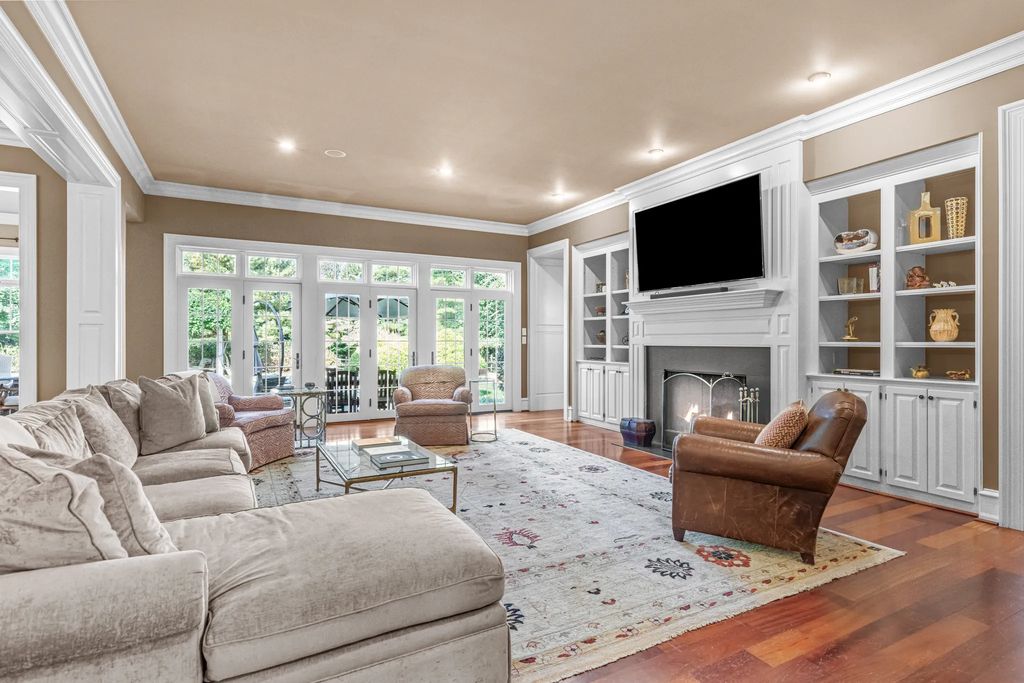 Exceptional Devon Estate on a Private 1.87 Acre Lot with Beautiful Landscaping and Hardscaping Listed for 3295000 15