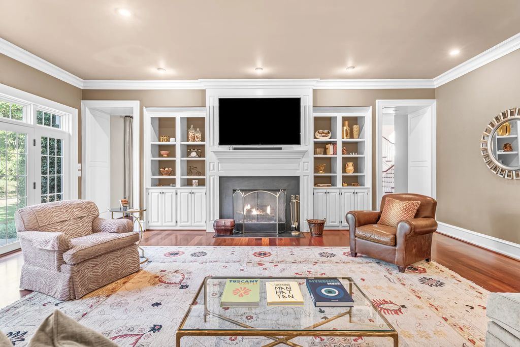 Exceptional Devon Estate on a Private 1.87 Acre Lot with Beautiful Landscaping and Hardscaping Listed for 3295000 18