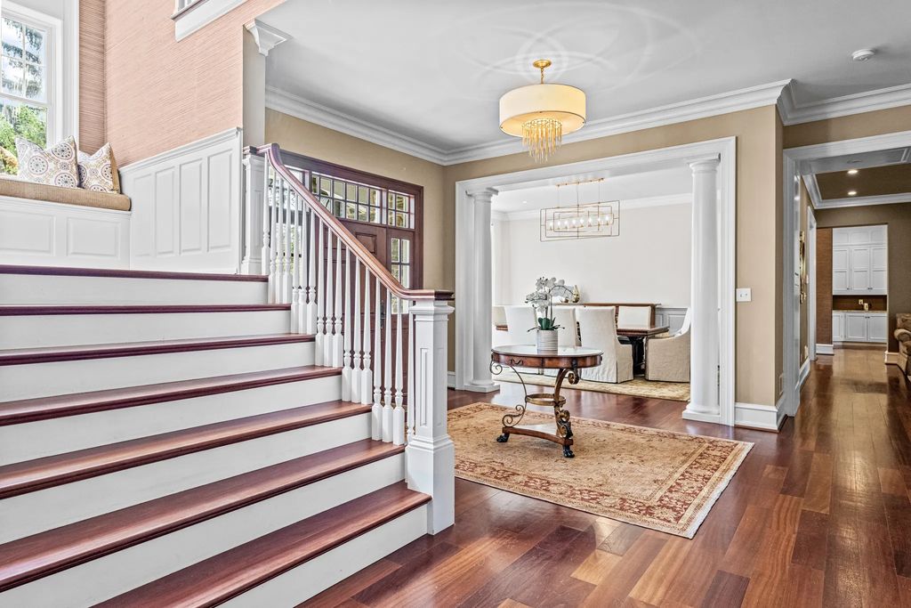 Exceptional Devon Estate on a Private 1.87 Acre Lot with Beautiful Landscaping and Hardscaping Listed for 3295000 31