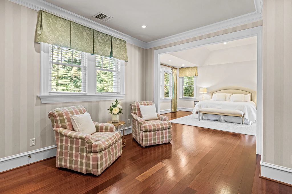 Exceptional Devon Estate on a Private 1.87 Acre Lot with Beautiful Landscaping and Hardscaping Listed for 3295000 45