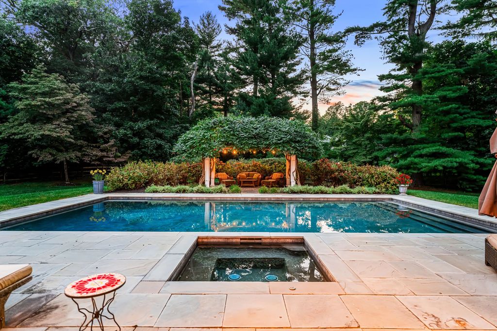 Exceptional Devon Estate on a Private 1.87 Acre Lot with Beautiful Landscaping and Hardscaping Listed for 3295000 6