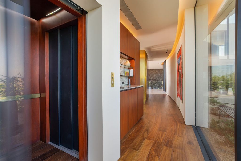 Exclusive Gated Contemporary Masterpiece Offering 360 Degree Views from Beverly Hills Asking 34995000 20