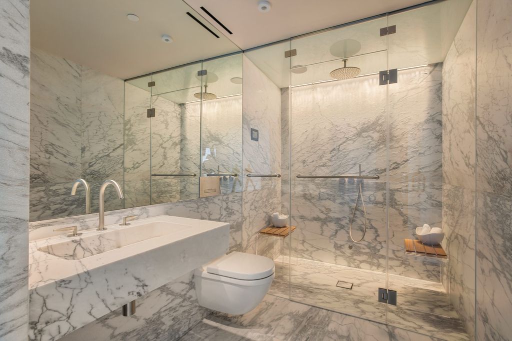 Exclusive Gated Contemporary Masterpiece Offering 360 Degree Views from Beverly Hills Asking 34995000 28