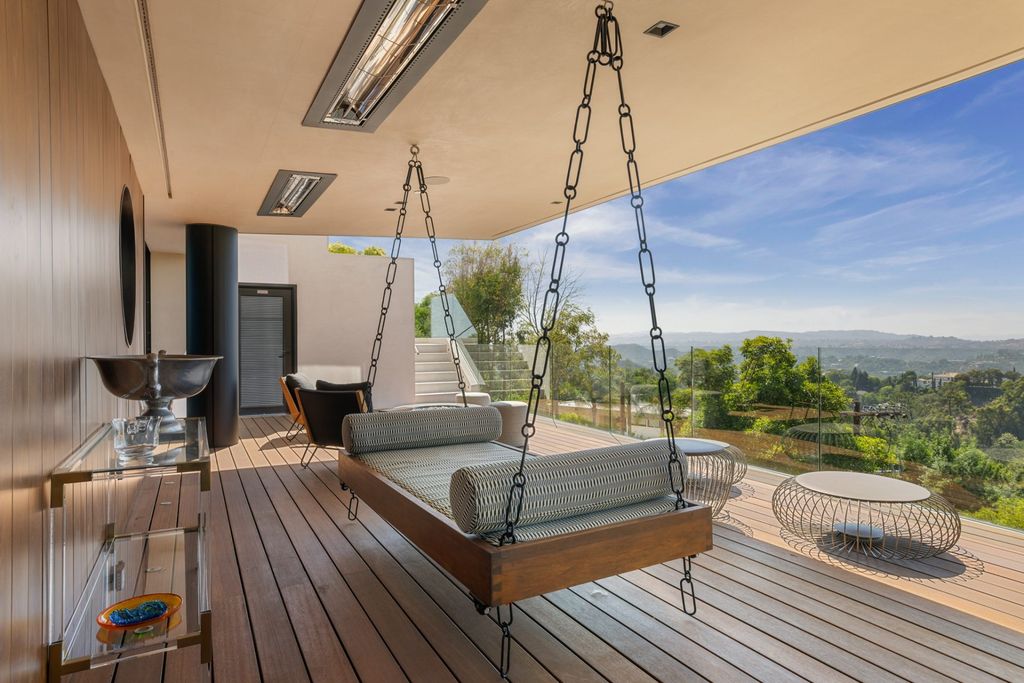 Exclusive Gated Contemporary Masterpiece Offering 360 Degree Views from Beverly Hills Asking 34995000 29