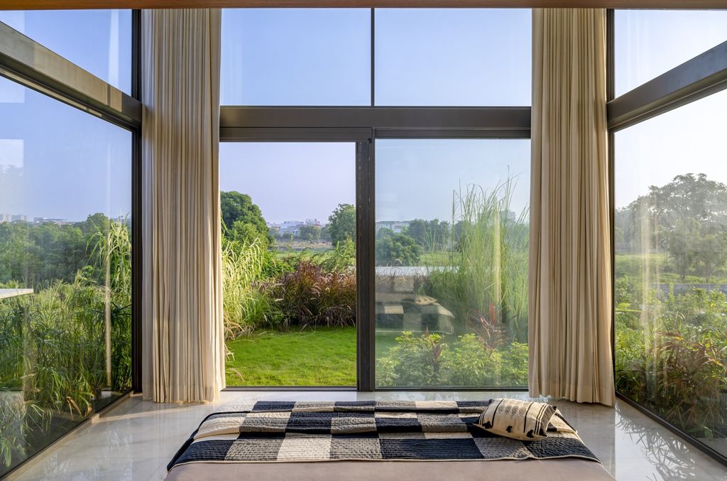 Forest of Joy House in India by Hiren Patel Architects 18