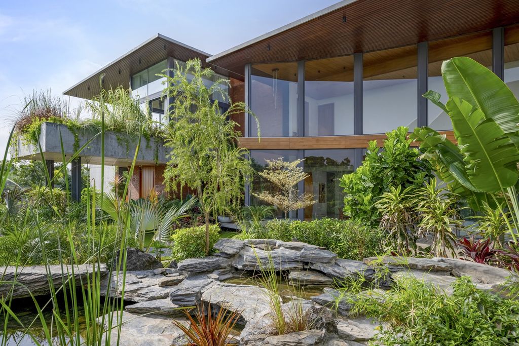 Forest of Joy House in India by Hiren Patel Architects 27