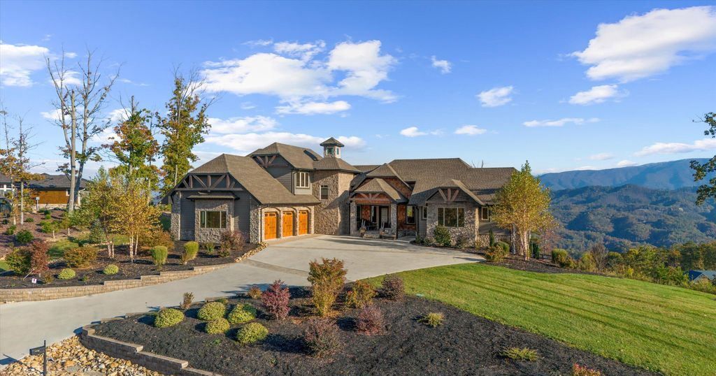 Grand Mountain Home with Unparalleled East Tennessee Views Available for 3.65 Million 2