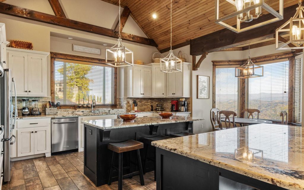 Grand Mountain Home with Unparalleled East Tennessee Views Available for 3.65 Million 20