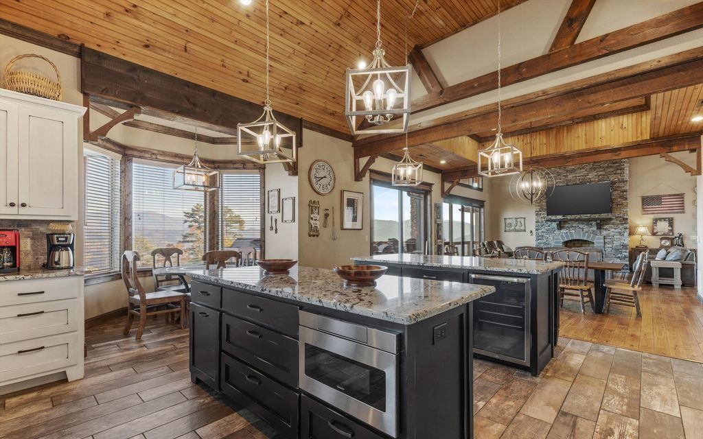 Grand Mountain Home with Unparalleled East Tennessee Views Available for 3.65 Million 23