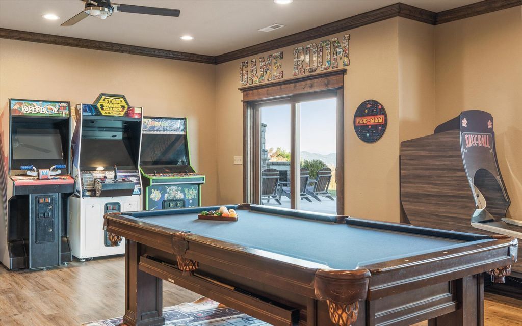 Grand Mountain Home with Unparalleled East Tennessee Views Available for 3.65 Million 40