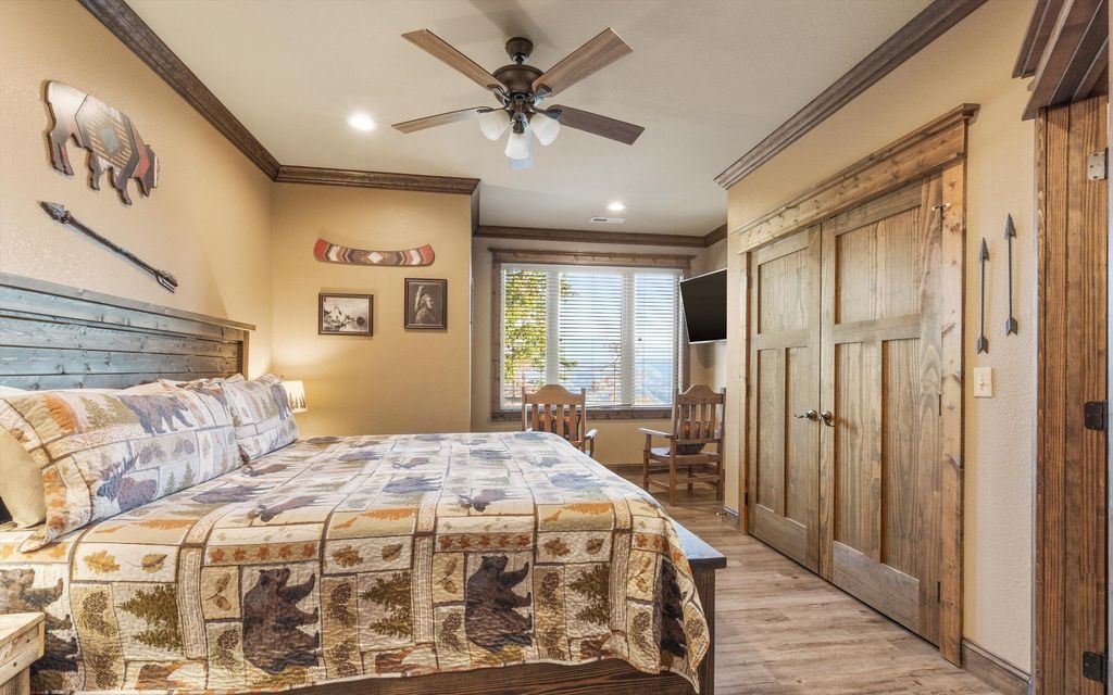 Grand Mountain Home with Unparalleled East Tennessee Views Available for 3.65 Million 42