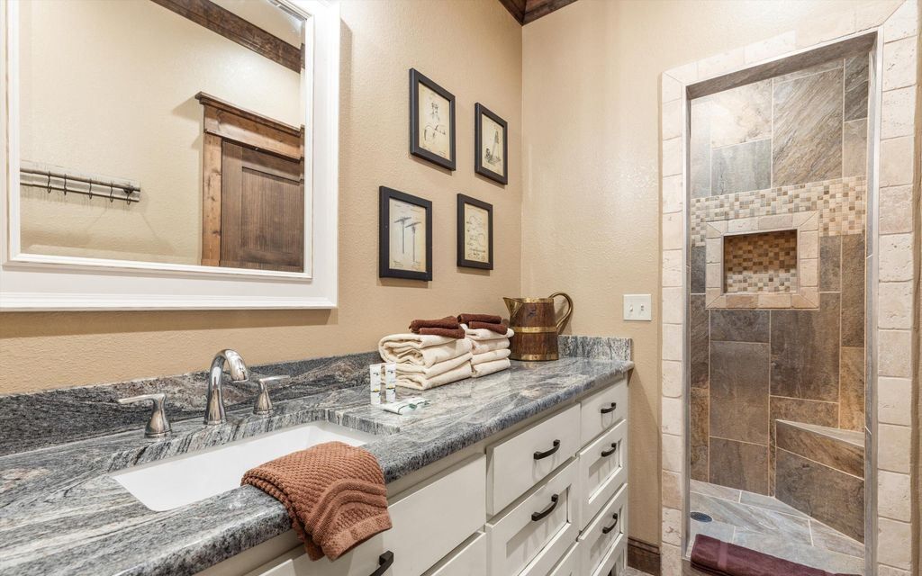 Grand Mountain Home with Unparalleled East Tennessee Views Available for 3.65 Million 46