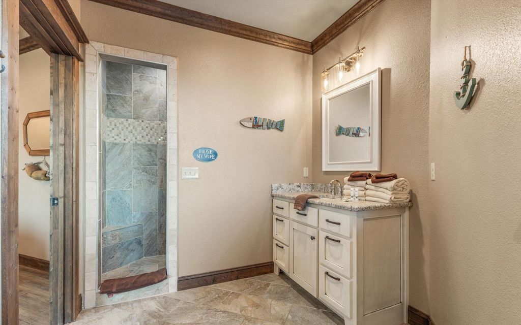 Grand Mountain Home with Unparalleled East Tennessee Views Available for 3.65 Million 48