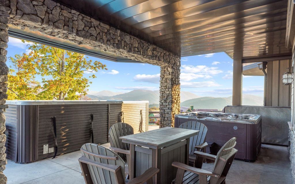 Grand Mountain Home with Unparalleled East Tennessee Views Available for 3.65 Million 51