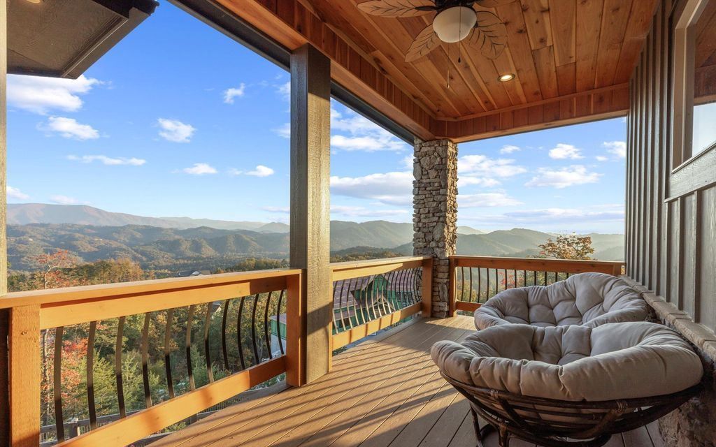 Grand Mountain Home with Unparalleled East Tennessee Views Available for 3.65 Million 55