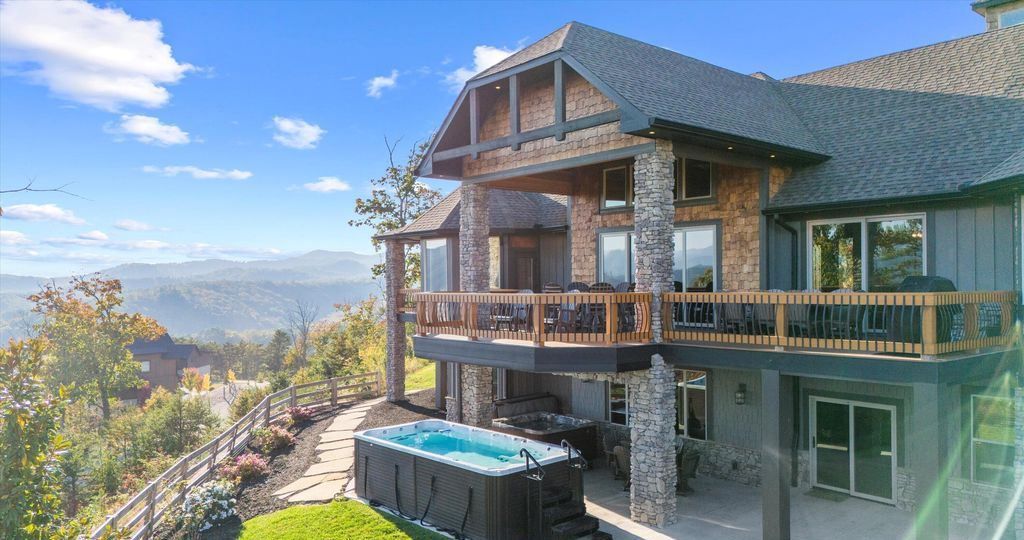 Grand Mountain Home with Unparalleled East Tennessee Views Available for 3.65 Million 6