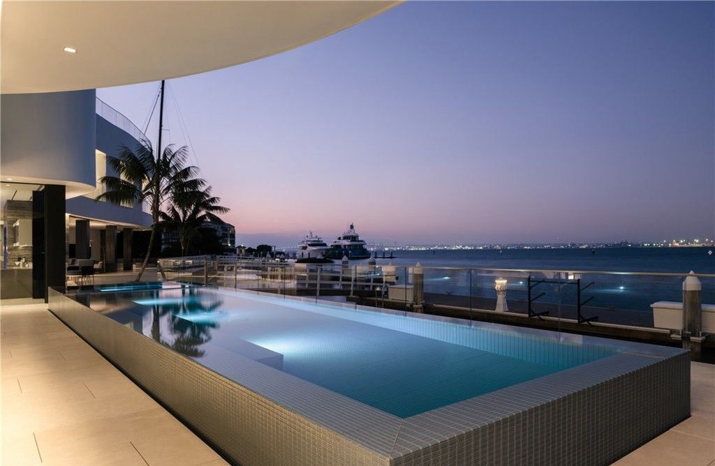 Iconic Masterpiece at The Point Offering Unobstructed Panoramic Views of San Diego Bay Priced at 43 Million 11