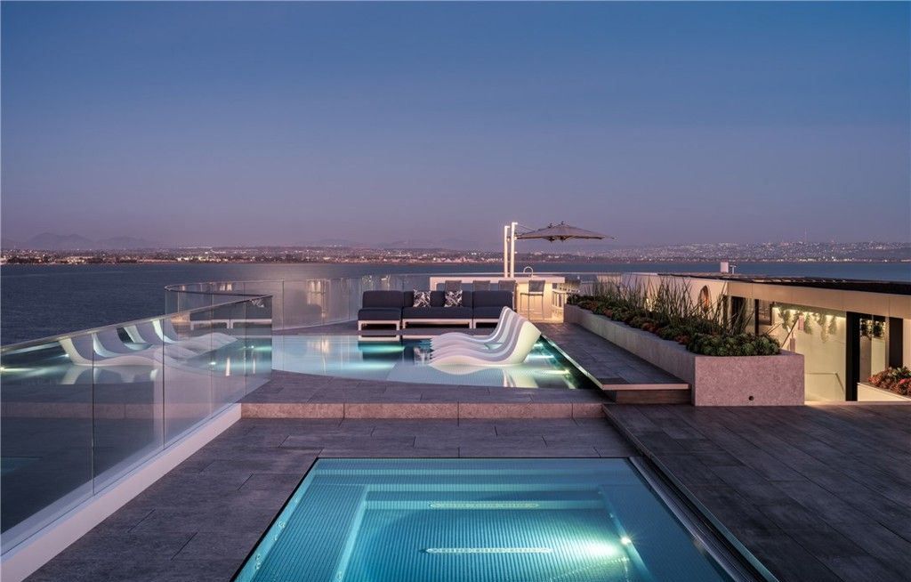 Iconic Masterpiece at The Point Offering Unobstructed Panoramic Views of San Diego Bay Priced at 43 Million 17