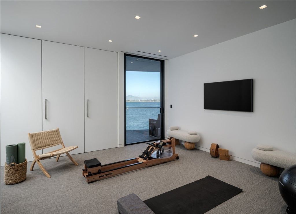 Iconic Masterpiece at The Point Offering Unobstructed Panoramic Views of San Diego Bay Priced at 43 Million 30