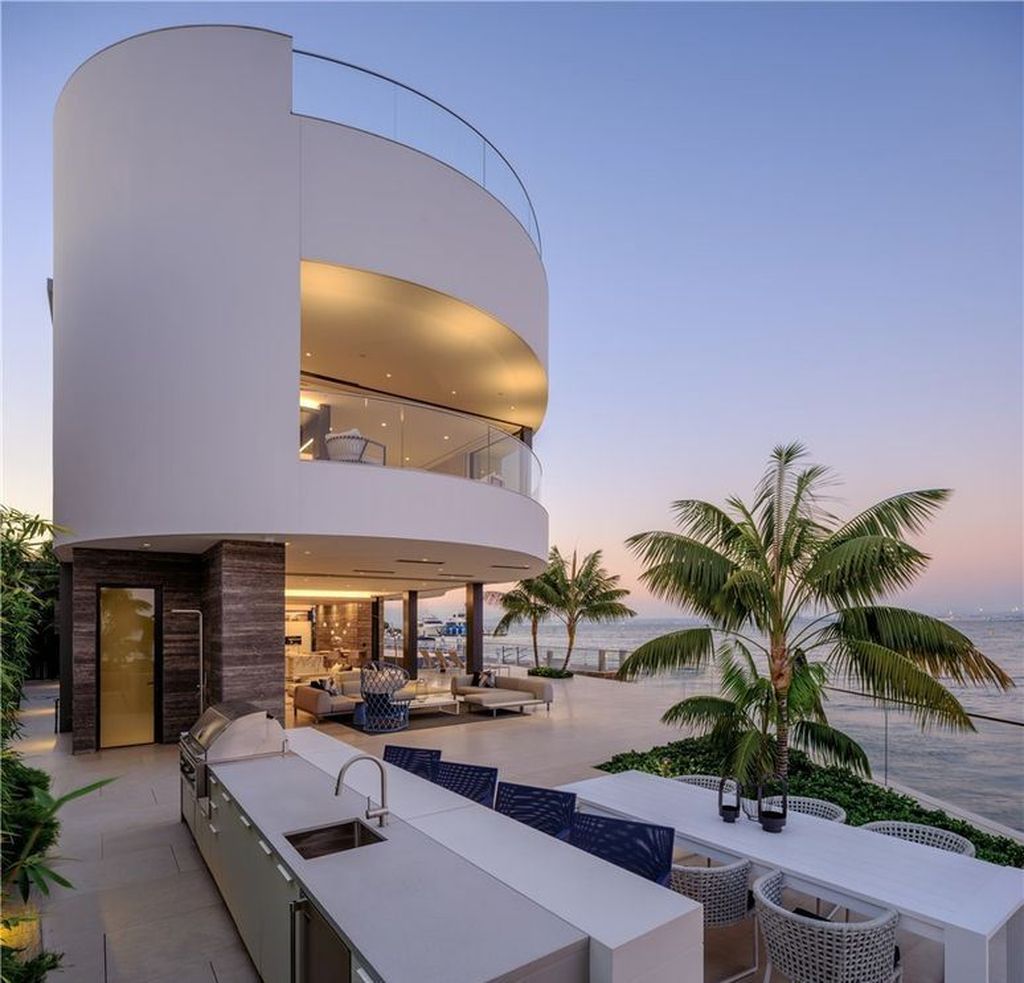 Iconic Masterpiece at The Point Offering Unobstructed Panoramic Views of San Diego Bay Priced at 43 Million 40