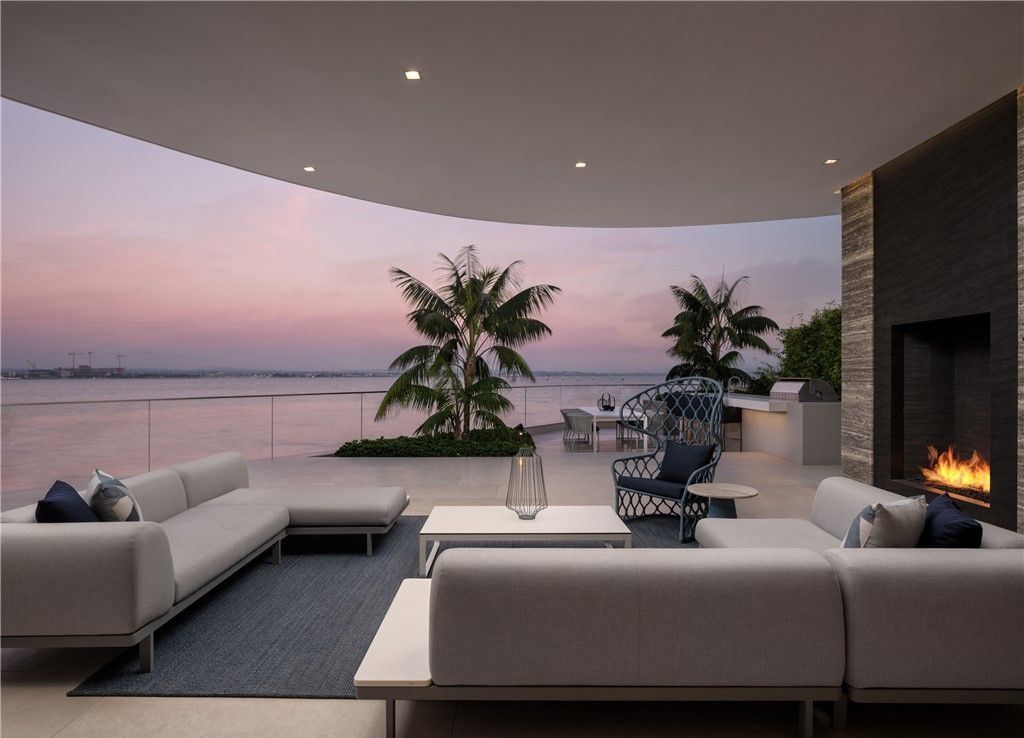 Iconic Masterpiece at The Point Offering Unobstructed Panoramic Views of San Diego Bay Priced at 43 Million 7