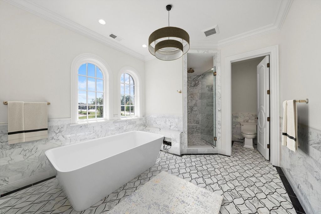 Inviting and Luxurious Custom Built Estate in Illinois with Timeless Architectural Details Listed for 6 44