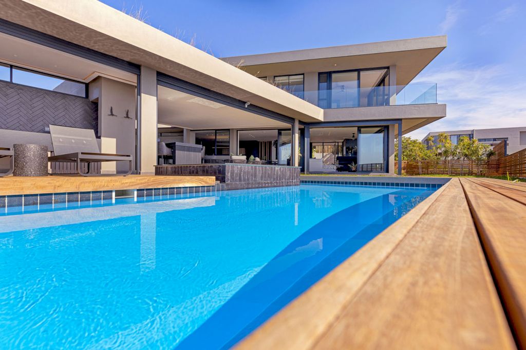 La Maison Noire in South Africa by Metropole Architects 14