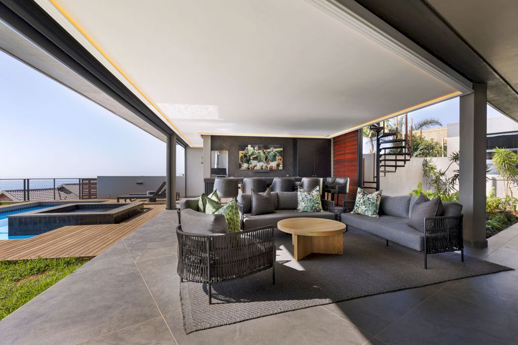 La Maison Noire in South Africa by Metropole Architects 15