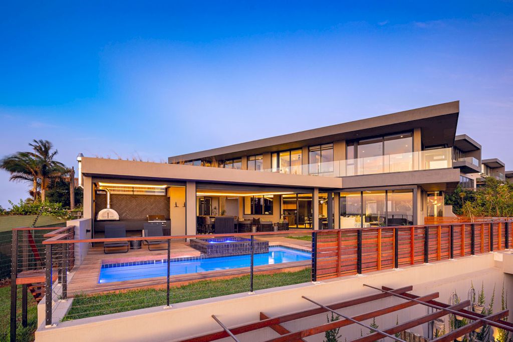 La Maison Noire in South Africa by Metropole Architects 5
