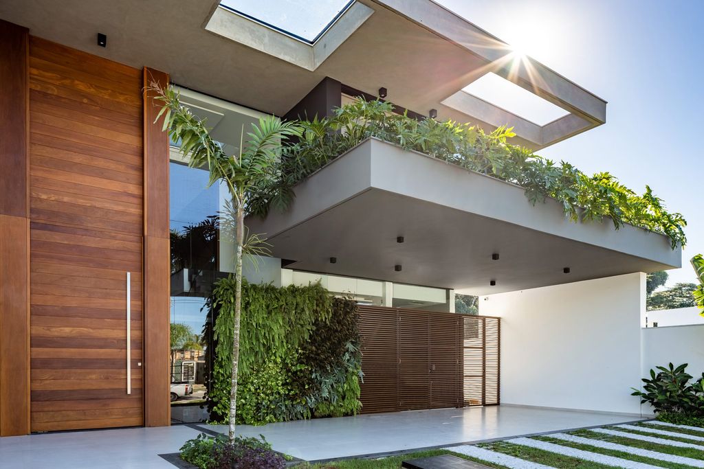 Liu House Glass Infused Beachfront Sanctuary by Raiz Arquitetura 7