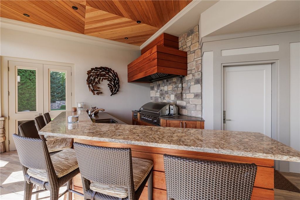 Luxury Waterfront Mansion with Prime Location on Canandaigua Lake Listed for 11.5 Million 20