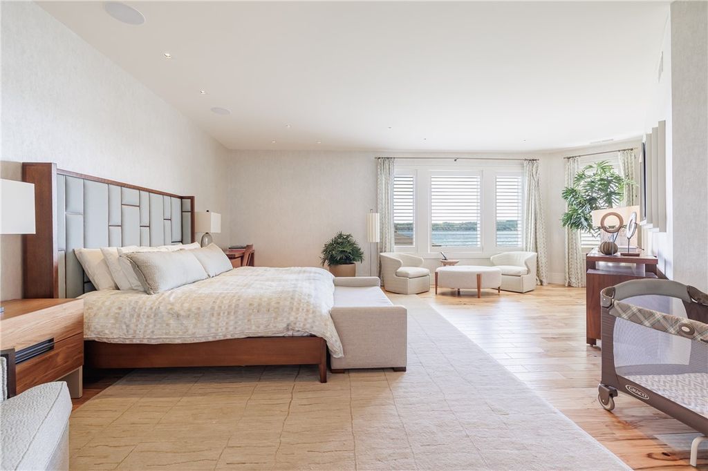 Luxury Waterfront Mansion with Prime Location on Canandaigua Lake Listed for 11.5 Million 39