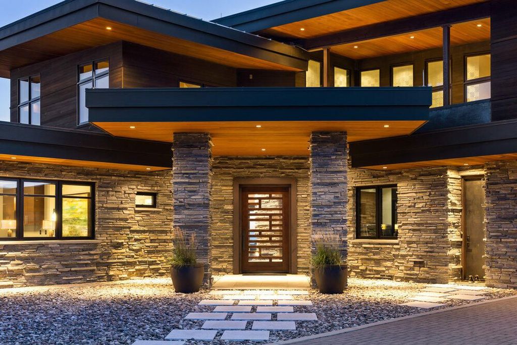 Nature and Architecture Unite in This Iconic Idaho Home Listed for 5925000 5