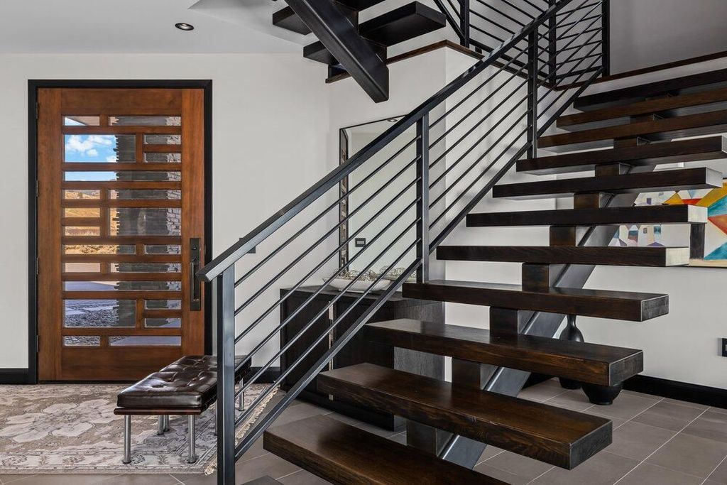Nature and Architecture Unite in This Iconic Idaho Home Listed for 5925000 6