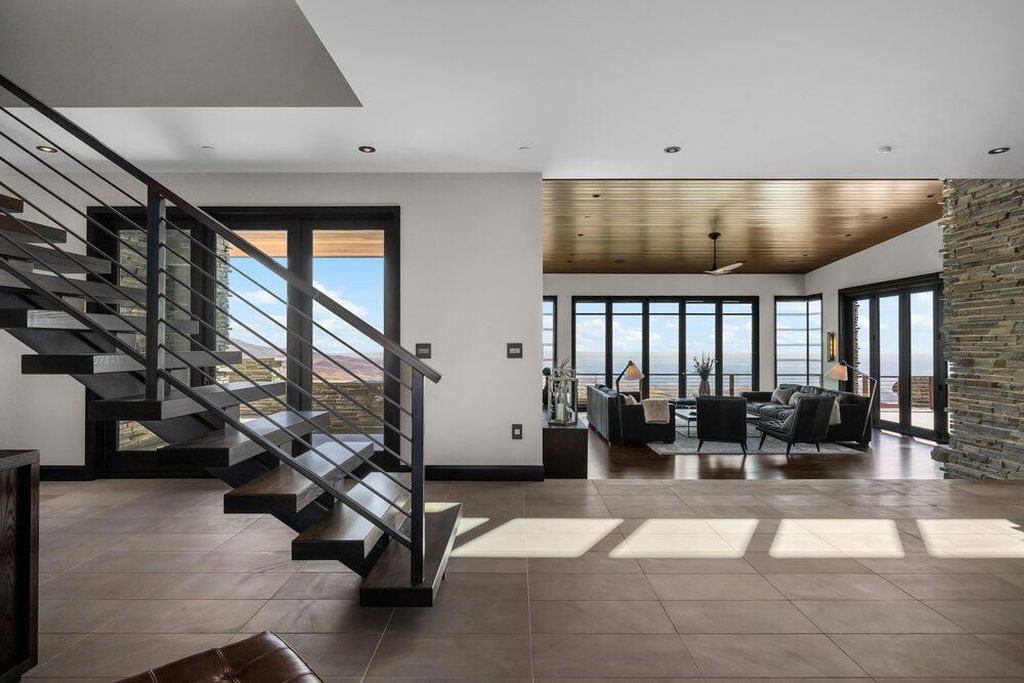 Nature and Architecture Unite in This Iconic Idaho Home Listed for 5925000 7