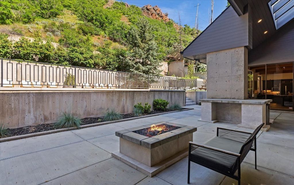 One of a Kind Utah Estate with Stunning Panoramic Valley Views Priced at 6.995 Million 62